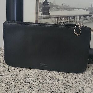 Vintage Coach Black Leather Zip Wallet Cosmetic Clutch Pouch